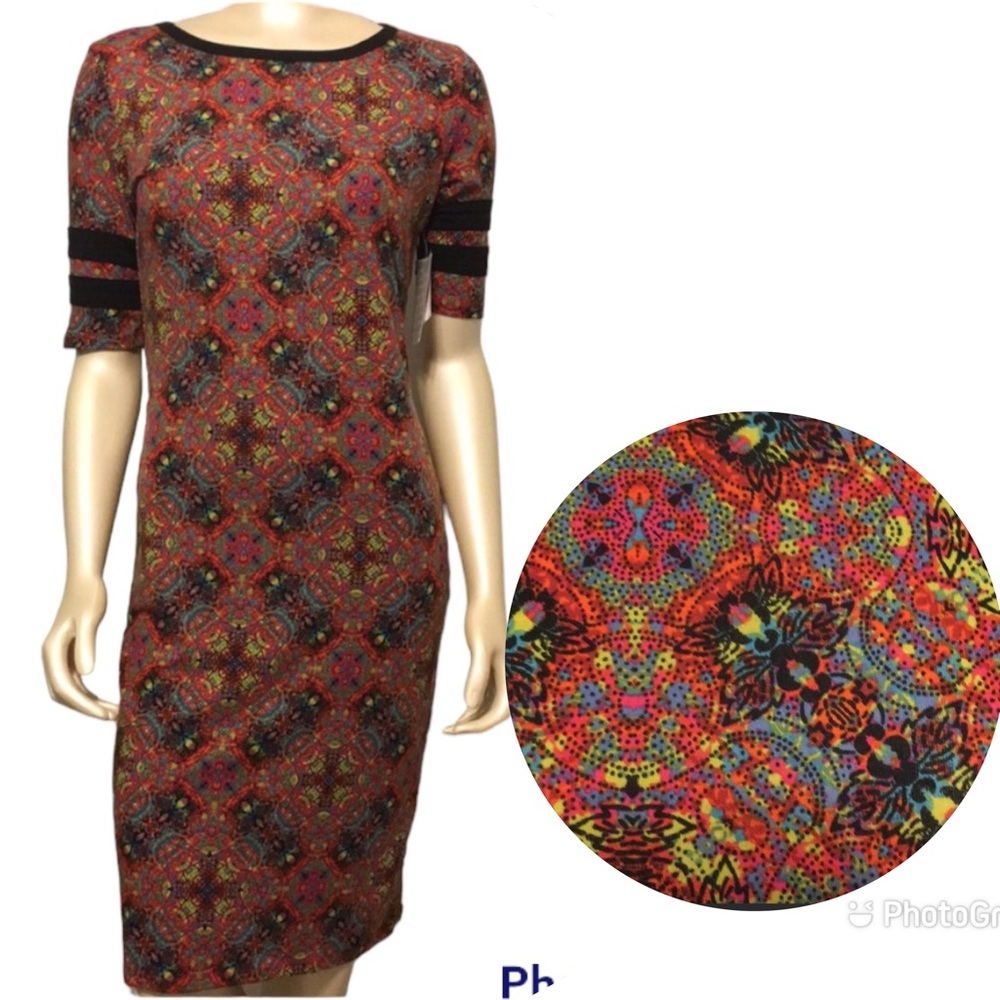 ✨NWT✨ LuLaRoe Julia multi color dress